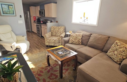 Sierra Vista House | Oasis in the Desert, 2-bed, pool/hot tub, outdoor kitchen, firepit, near Fort