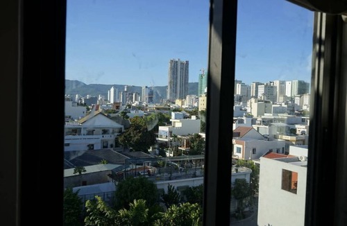 Son Tra Apartment | OASIS-NEAR BEACH-NICE ROOM-AIRPORT SHUTTLE-NETFLIX