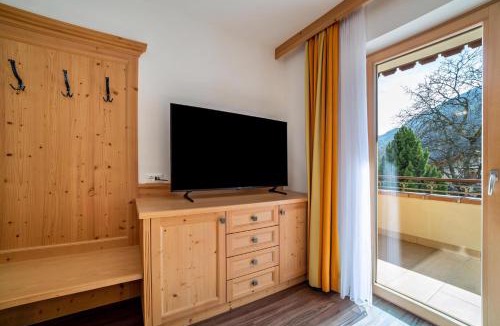 Lagundo Apartment | Obermoarhof Hönigspitze OG Deluxe