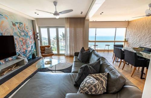 Sheffield Beach Apartment | Ocean Luxury