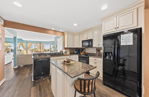 Spinnaker Beachhouses Villa | Ocean View 3BR Spinnaker! Steps to Beach, Pools, Dining, Golf! Amenity access included!