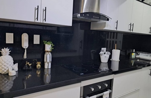 San Miguel Apartment | Ocean View! Spacious 3-bedroom apartment, First Class Amenities in San Miguel