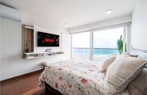 Reducto Apartment | OceanFront Larcomar Apartments