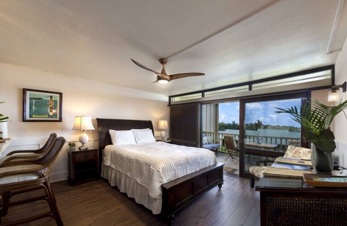 Hana Apartment | Oceanview #105 at Hana Kai Maui - Sweet Studio Unit, Great View and Decor!