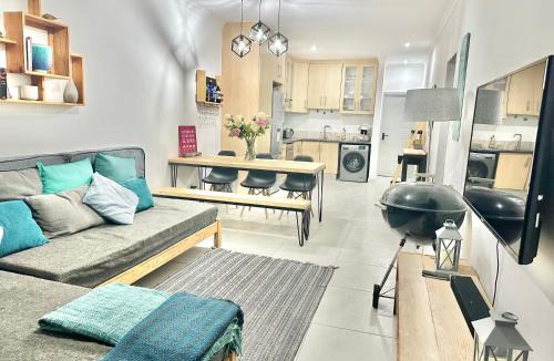 Winklespruit House | Oceanview Escape