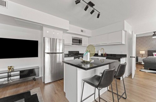 Brown and Stetson Business Condo | Old Town Chic, a stylish condo in the best location