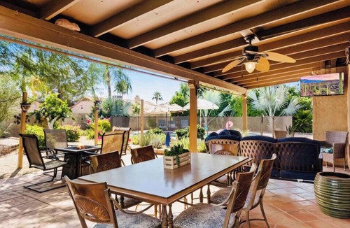 Paradise Park Vista House | Old World Hacienda style Scottsdale home with private pool.