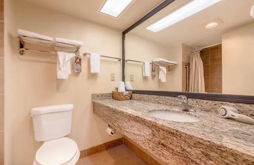 Yuma Townsite Hotel | Onsite Outdoor Pool | Minutes from Downtown Yuma | 4 Rooms