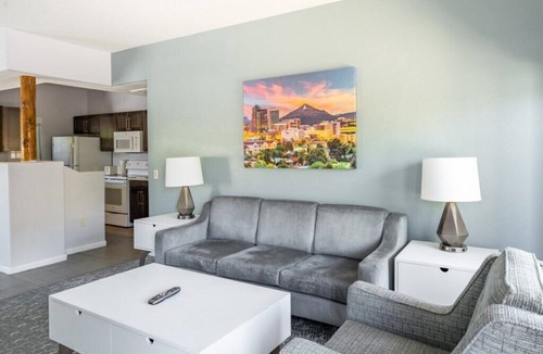 Worldmark Condo | Oro Valley | Couples Desert Stay | Pool + Hot Tub