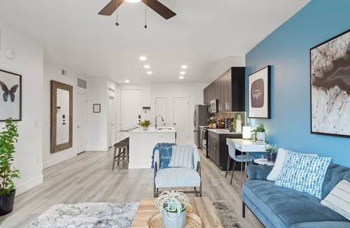 Desert View Village Condo | Outdoor Games Heated Pool Close to Golf & Shops