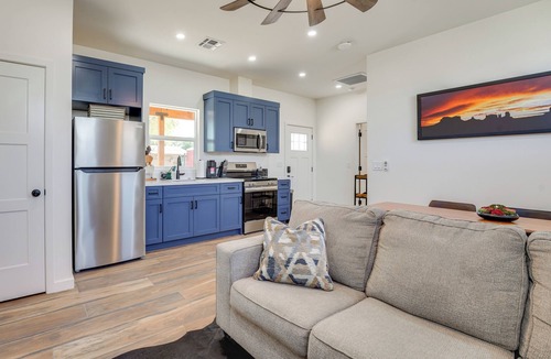 Glendale Cottage | Outdoor Space, Near Everything: Glendale Getaway!