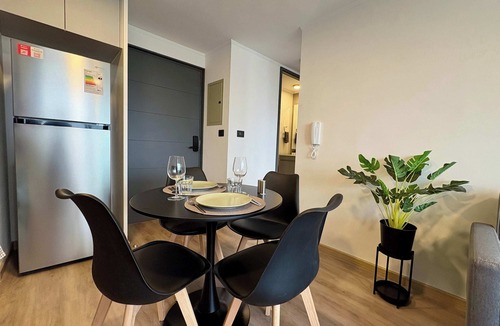 La Florida Apartment | Panoramic Andes View Apt, Pool & Free Parking