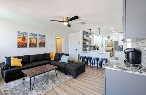 Village Grove House | PAPAGO PLACE - Spacious 5-bedroom house in South Scottsdale