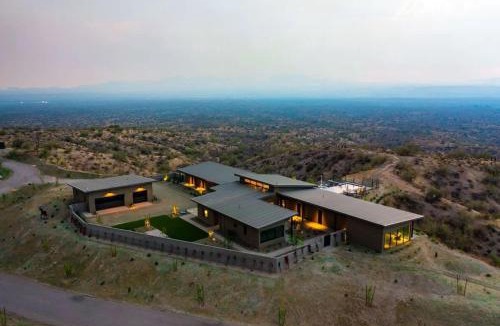 Fort McDowell House | Paradise Canyon Retreat - 3 Private Estates