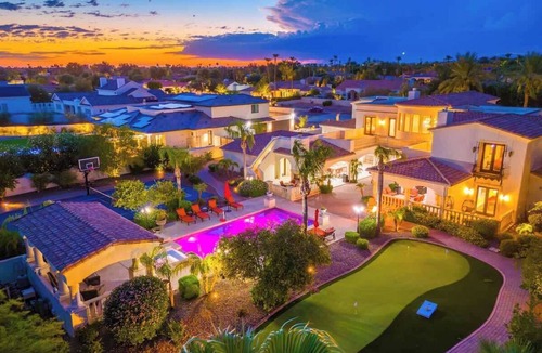 Shea Ranchos House | Paradise Castle+PickleballCrt+Putt+SpaRoom+GameRm