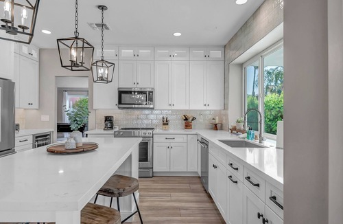 Paradise Park Vista House | Paradise Villa - Spacious Home with Private Pool, Office, and Pool Table in Scottsdale
