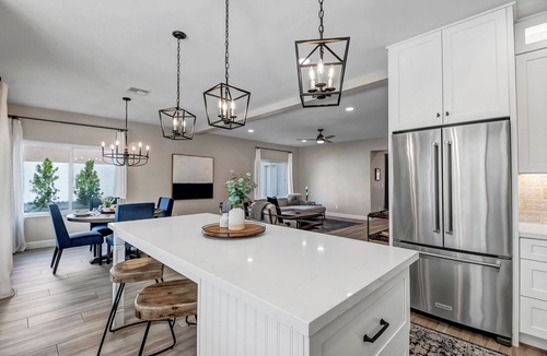 Paradise Park Vista House | Paradise Villa - Spacious Home with Private Pool, Office, and Pool Table in Scottsdale