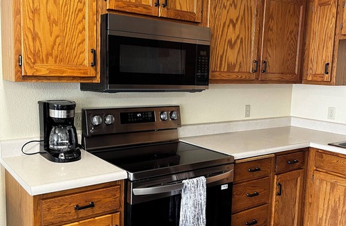 Gardiner Apartment | ParkWay Yellowstone Guest House Yellowstone Riverside studio #6
