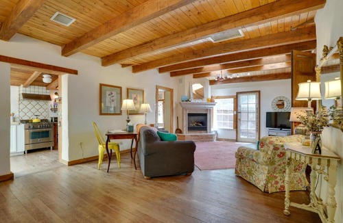 Patagonia House | Patagonia Cottage w/Patio & Yard: Walk to Town!
