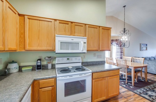 Chandler House | Patio & Grill! Resort-Style Sun Lakes Escape