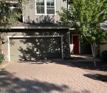 Flagstaff House | Peace in the Pines
