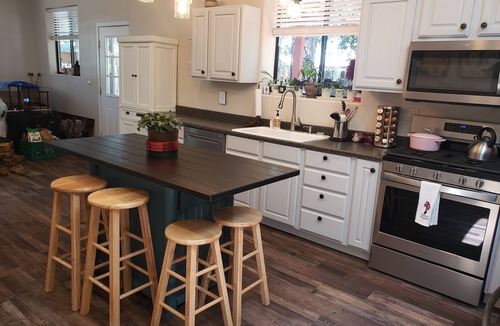 Williams House | Peaceful Place in the Pines! Come experience Williams/Grand Canyon & the West!