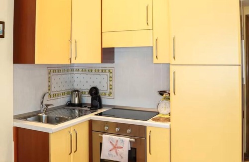 Vietri sul Mare Apartment | Peaceful refuge between the green mountains and the blue Amalfi Coast