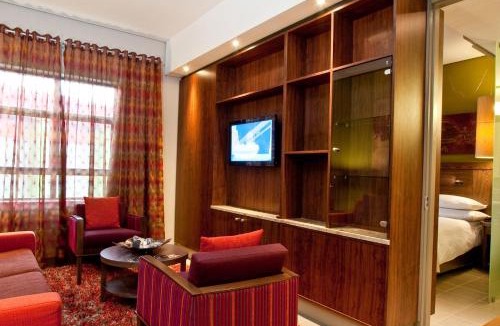 Empangeni Hotel | Peermont Metcourt at Umfolozi, Empangeni