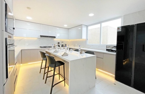 Miraflores Apartment | Penthouse Luxury 20th AC King Seaview Miraflores