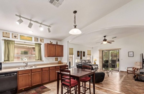 San Tan Valley House | Perfect 3-bedroom house w/putting green & AC in tranquil San Tan Valley