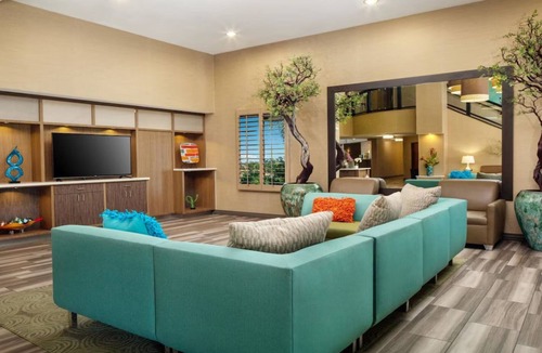 Ocotillo Hotel | Perfect Getaway in Chandler: Pool, Dining, & Close to Phoenix Attractions