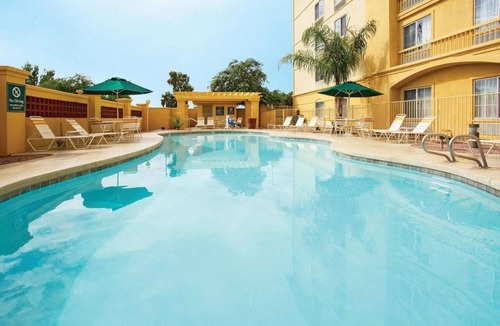 Superstition Springs Hotel | Pet-Friendly Adventure Base with Free Breakfast - Two Rooms