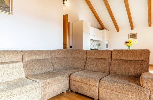 Susa Apartment | Pet-Friendly Holiday Apartment Casa Relax with Lake View & Wi-Fi