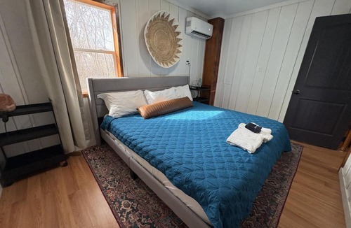Kanab Hotel | Pet-Friendly Near Zion & Hot Tub in Downtown Kanab