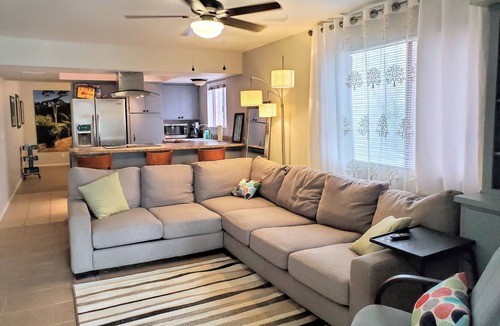 Southwest Village House | Pet friendly Spa Paved w/Backyard Old Town Scottsdale