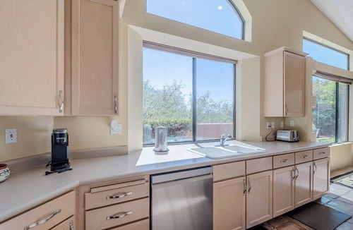 Tucson House | Pet Friendly Spacious Home in the Gated Community of The Golf Villas -