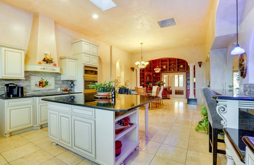 Houghton House | Pet-Friendly Tucson Vacation Rental w/Huge Yard!
