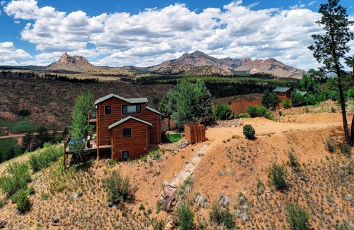 Woodland Park Cabin | Pikes Peak Ranch - Eagle Crest Cabin