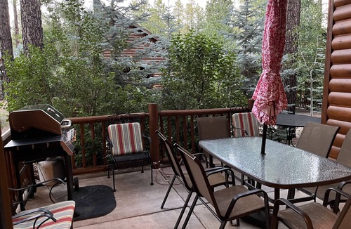 Pinetop Cabin | Pinetop Lakes CClub, One Level, AC, Private, Gated, Close To Amenities!
