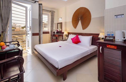 Ba Queo Hotel | Pink Horizon Saigon Airport Hotel