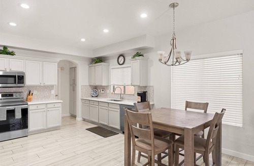 Orchards House | Pool, Grill, Games & Chill - Surprise Awaits!