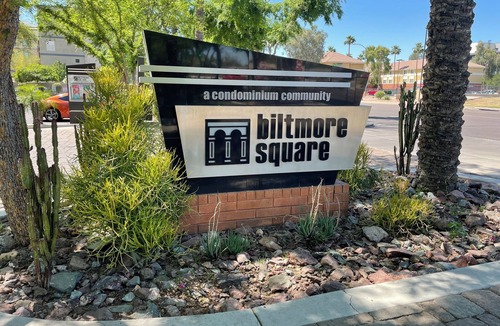 Madison Park Apartment | Pool Views located in the Uptown Camelback Corridor close to Biltmore