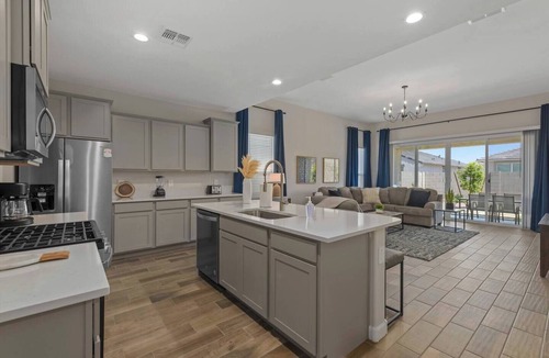 Maricopa House | Popular Maricopa Dream Home! Pets stay for free!