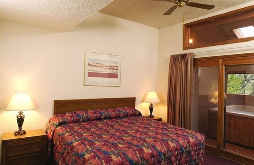 Flagstaff Resort | Price drop, 2-bedroom 2 bath resort with full kitchen, W/D pool, spa & much more
