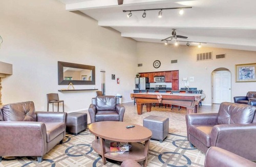 Hacienda Granada Condo | +PRIME LOCATION+ Cozy Condo in Phoenix Arcadia Lite Area.