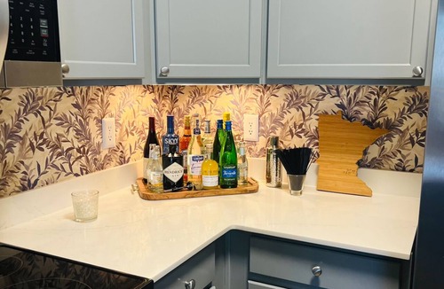 Desert Paradise Estates Condo | Prime Scottsdale Condo: Walk to Kierland and The Quarter, 30 day minimum.