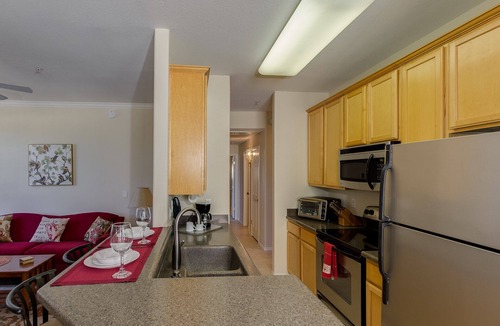 South Scottsdale House | Prime Scottsdale Stay: 2BR Condo Steps from Old Town Attractions