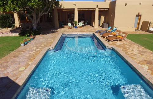 North Scottsdale House | Private Contemporary Adobe on 5 Acres, Beautiful Mountain Views, Salt Water Pool