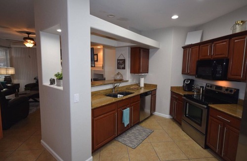Alta Mesa Condo | PRIVATE GATED VACATION CONDO WITH HEATED POOL, SPA, FITNESS ROOM, PATIO, GARAGE