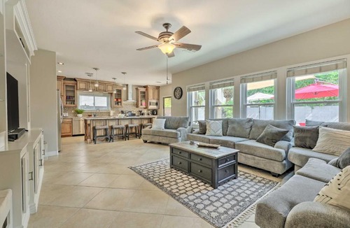 Gilbert House | Private Pool & Hot Tub: Family Home in Gilbert